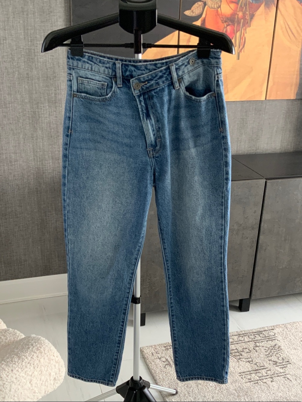 Hidden High-Rise crossed closing Women's Jeans in Medium Blue 27